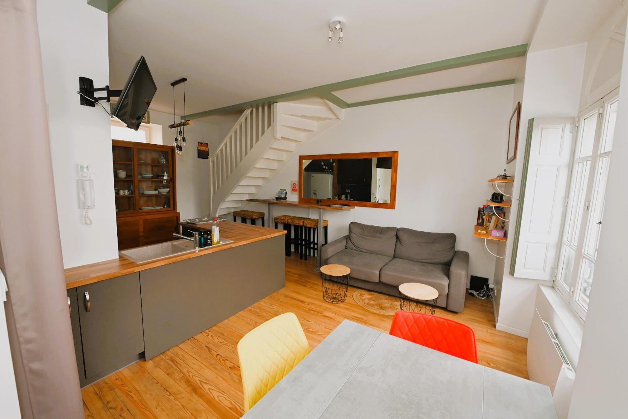 Ferienwohnung Les Petits Loups - Acces Parc - Stationnement Gratuit Bagnères-de-Bigorre Exterior foto