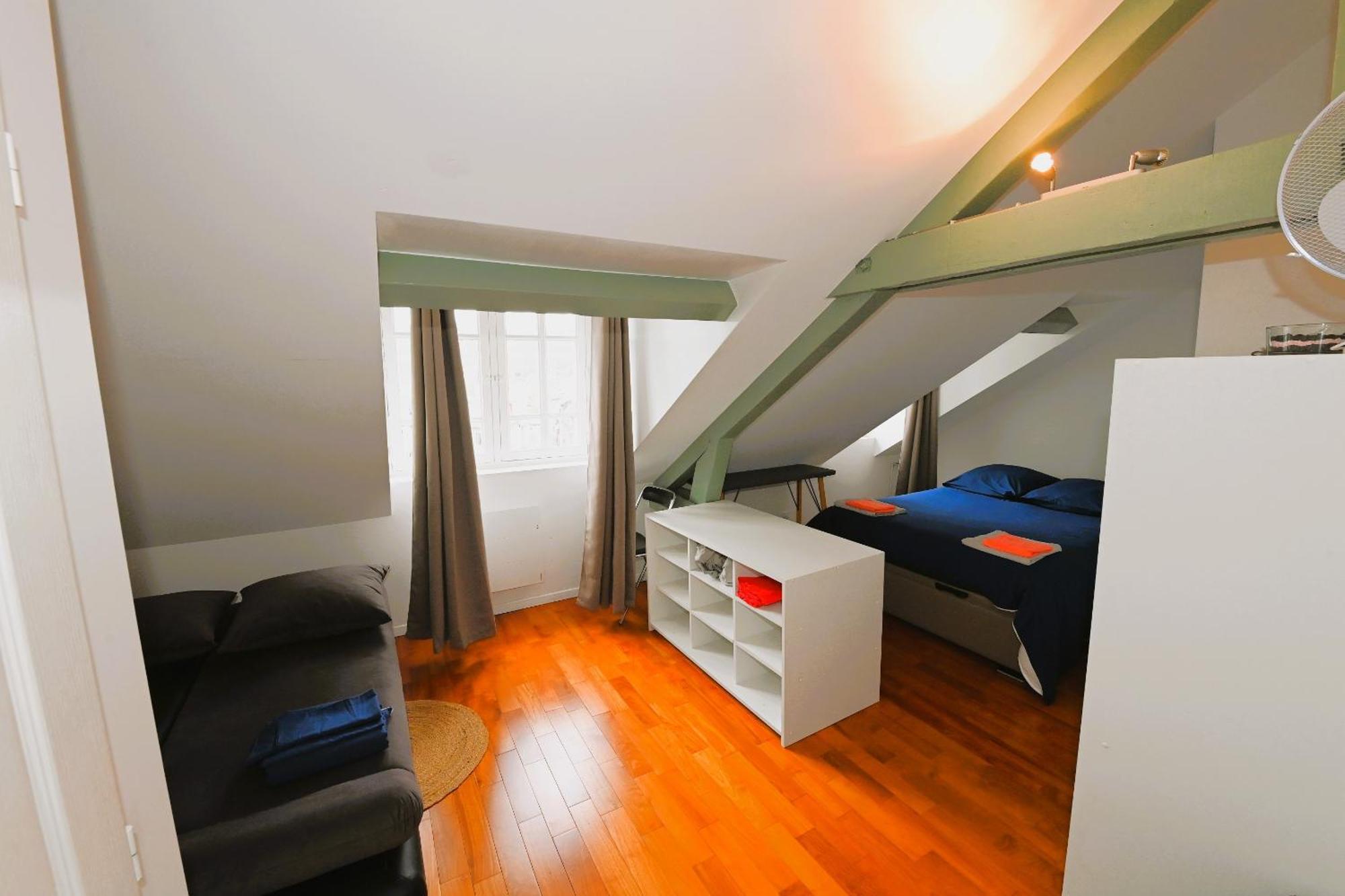 Ferienwohnung Les Petits Loups - Acces Parc - Stationnement Gratuit Bagnères-de-Bigorre Exterior foto